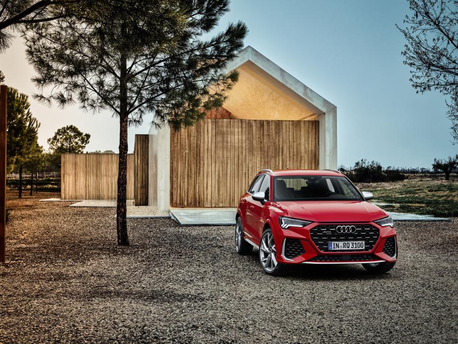  Audi RS Q3 2019 года  (WW) (фото 19 из 65)